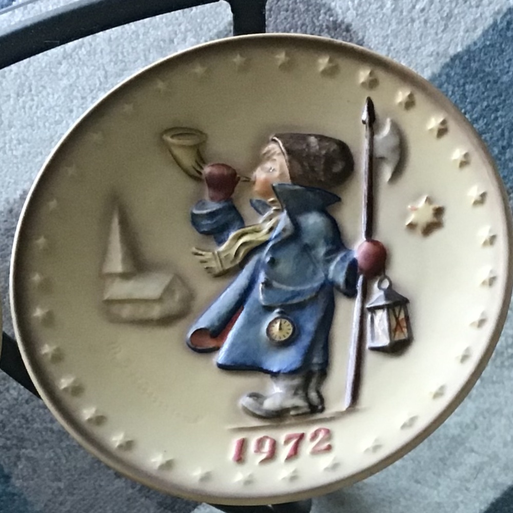 Vintage 1972 Goebel Hummel 2nd Annual Collectors Plate, Estate Find- with box